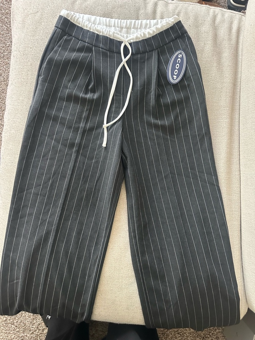 Pinstripe Wide-Leg Drawstring Trousers - Black